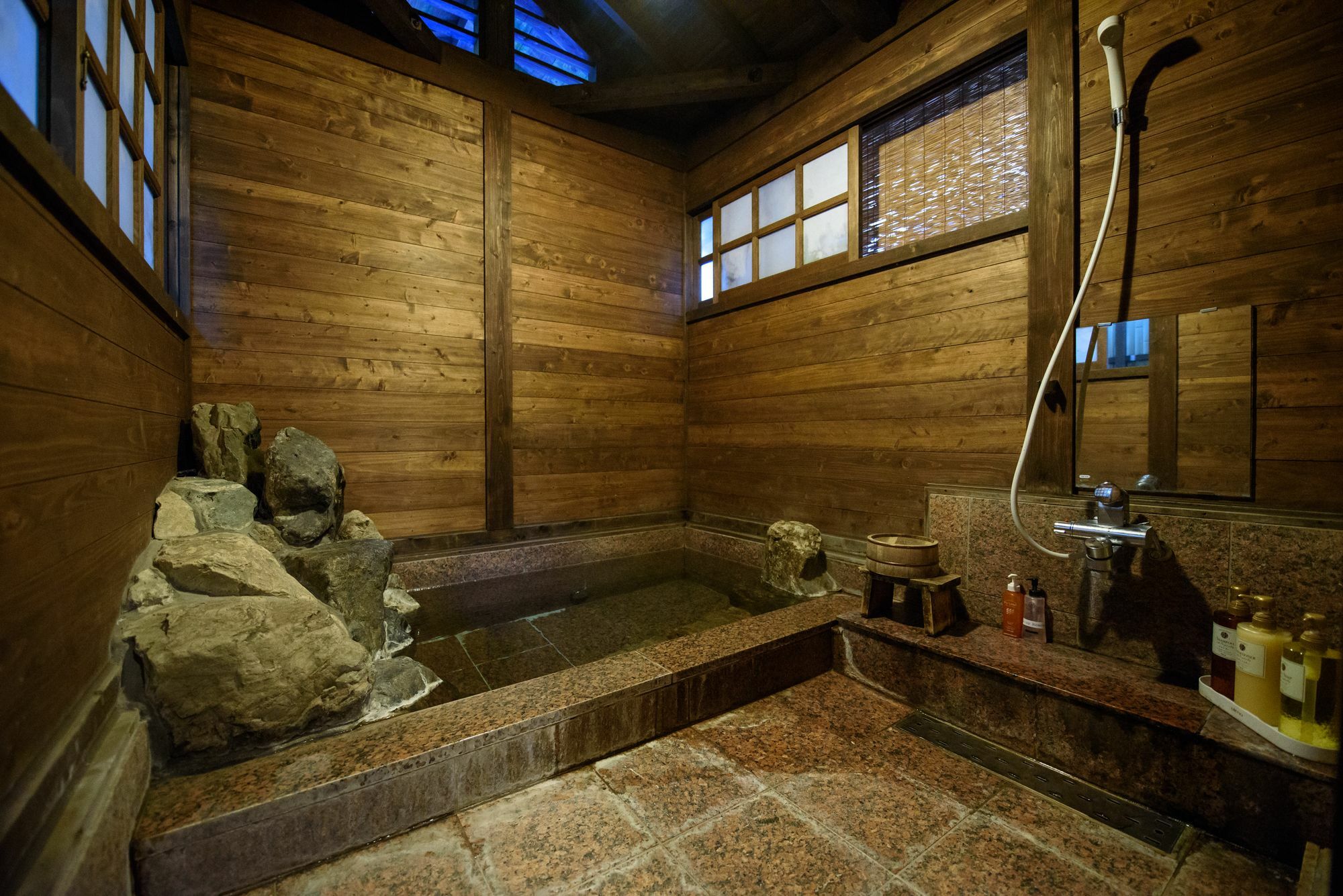 Hotel Yunohira Kamiyanagiya à Yufu Extérieur photo